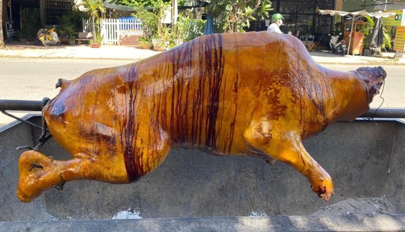 Bê Thui Và Lẩu Bò Cây Khế