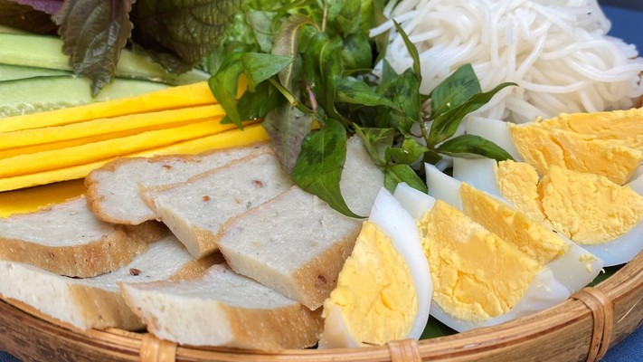 Ủa Zậy Hả - Bánh Tráng Cuốn Chả Cá - Đinh Thị Hoà