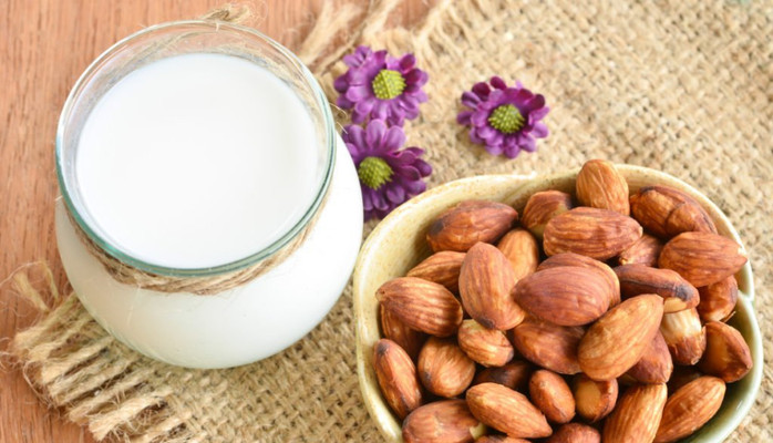 SỨC KHOẺ "RIU" - Nước Ép Chậm & Bánh Mousse - Bình Giã