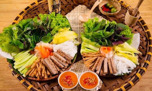 Tiệm Chip - Nem Nướng Nha Trang & Bún Chả Quạt - 300A Hàng Kênh