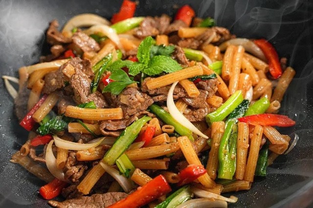 Hẹp Quán - Mì Trộn & Nui Xào