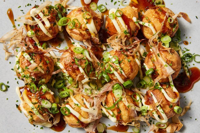 Trà Sữa Tỷ Tỷ & Bánh Takoyaki (Bánh Bạch Tuộc) - Phan Chu Trinh