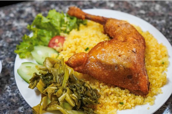 Cơm Gà Xối Mỡ Atisu - Hậu Giang