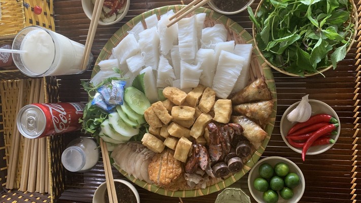 Bún Đậu Quang Trung - Ngã Ba Điểm Hẹn