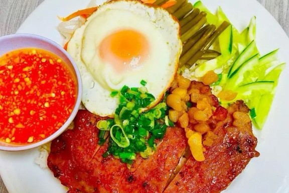 Cơm Tấm Gia Đình - Dương Quảng Hàm