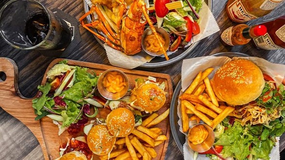 Bếp Nhà Làm - 20 Lê Đại Hành