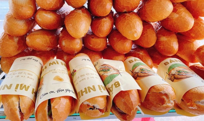 Gamba - Bánh Mì Sài Gòn & Trà Sữa Đậm Vị - Cuối Ngõ 440 Chợ Hàng Mới
