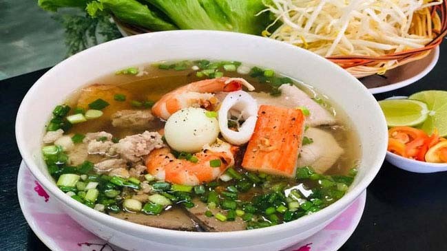 Hủ Tiếu Nam Vang Út Ròm