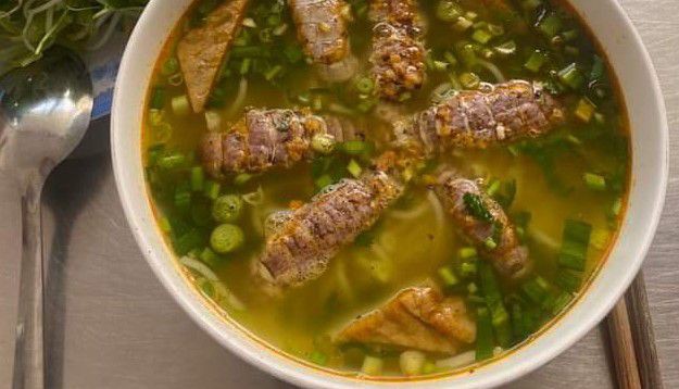 Bánh Canh Hải Sản Bà Ba - Hẻm 37 Tú Xương