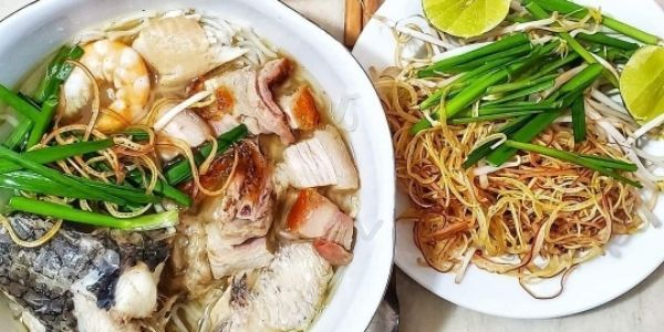 Bún Nước Lèo Cây Nhãn Sóc Trăng Cô Ba - Nơ Trang Long