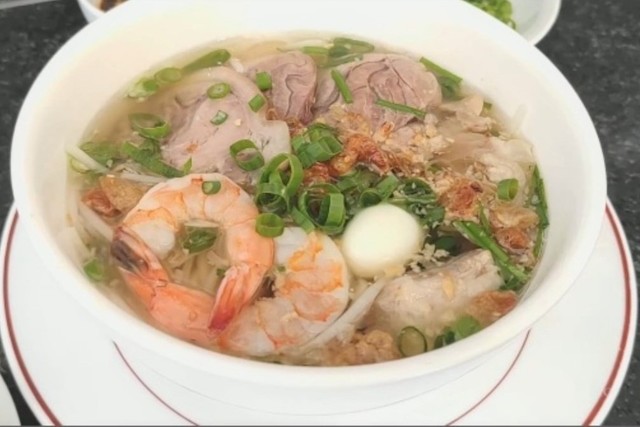 Hủ Tiếu Nam Vang Phong Phát - Phan Huy Ích