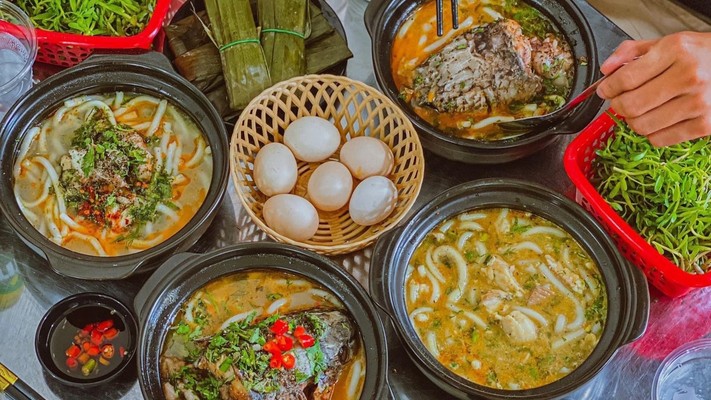 Tiệm Bò Vĩnh Phú - Lẩu Nồi Đất & Nướng Than Hoa