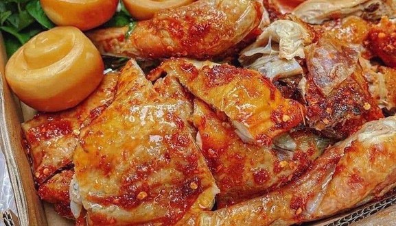 Gà Quay Sốt Muối Ớt Hưng - Nguyễn Thị Định