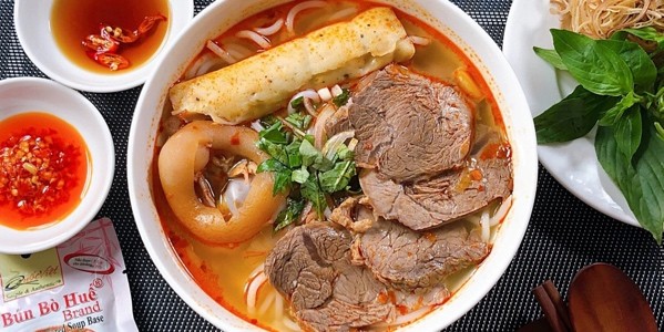 Bún Bò, Hủ Tiếu & Mì Trộn Tóp Mỡ - Hương Quán