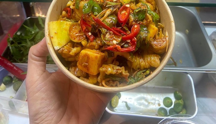 Chân Gà Sốt Thái, Mì Trộn & Cơm Gà 24H - Đô Lương