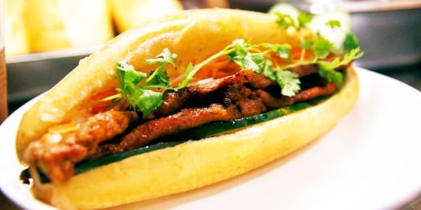 Bánh Mì Nguyễn - Trần Hưng Đạo