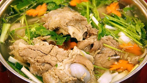 Quán Ốc Bà 8 - Trần Hưng Đạo