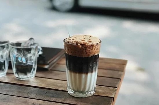 Năm Coffee - 67 Trần Quý Cáp