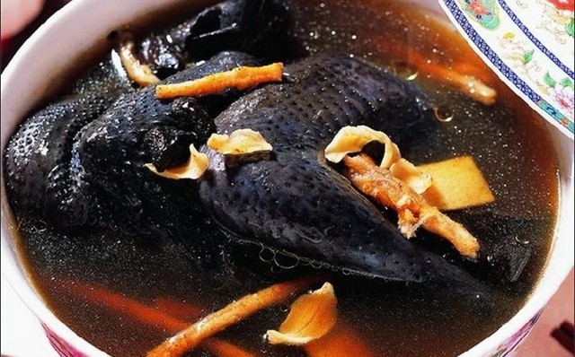 Chú Thiều - Gà Ác Tiềm Thuốc Bắc