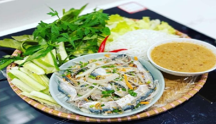 Gỏi Cá Trích & Chân Gà Sốt Thái Mix - Trương Thị Hoa