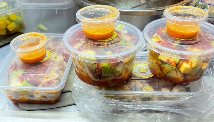 Chân Gà Sốt Thái UTi - Chân Gà Sốt Thái - 202 Máng Nước