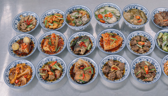 Quán Cơm Bác Ba Phi