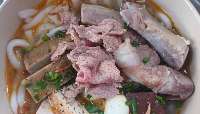 Bánh Canh Bột Gạo 284 - Nơ Trang Long