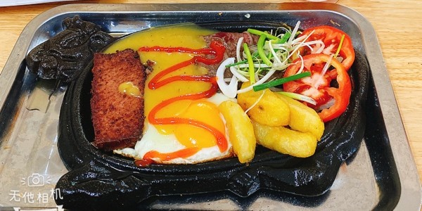 Bít Tết Việt - 50 Dương Khuê