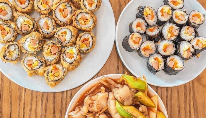 Tiệm Mẹ Xi - Gimbap Mini, Phở Cuốn & Chân Gà Sốt Thái - Trần Nhật Duật