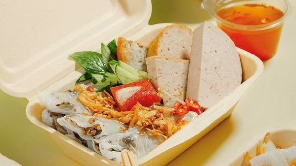 Bánh Cuốn Chả Lụa Nhất Quê, Bánh Ướt & Bánh Dày (Gạo Xay Cối Đá, Lá Chuối Gói Giò) - 135 Hoàng Diệu