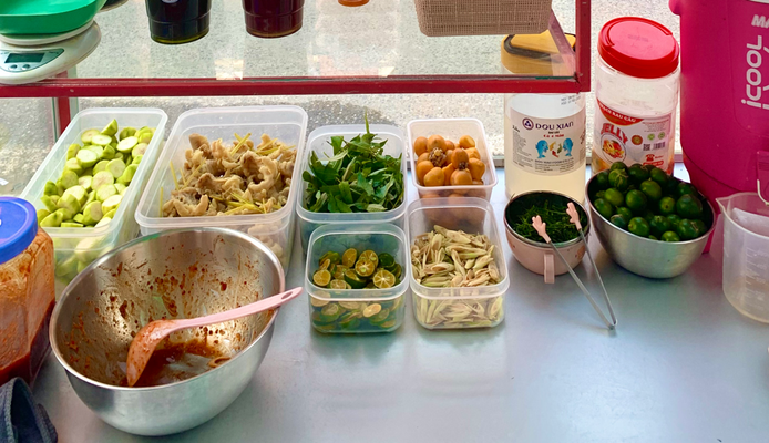 SORA - Chân Gà Sốt Thái & Tré Trộn - 225 Thanh Lãm