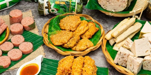 Tô Đình Dũng - Nem Chua Rán & Giò Chả Ước Lễ Gia Truyền - 141 Phương Mai