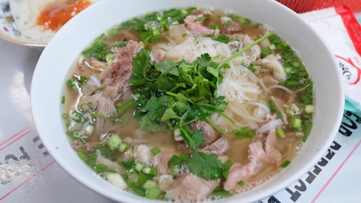 Phở Bò Gà Mạnh Hiền - Cơm Rang & Lẩu Bò Gà - Chợ Đầu Mối Minh Khai