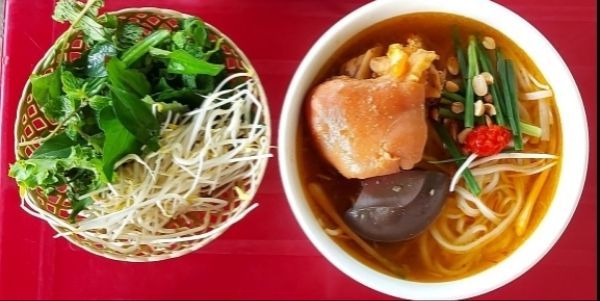 Điểm Tâm Sáng Hai Lùn