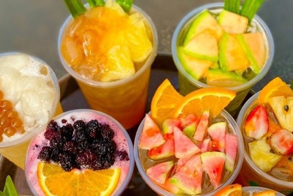 Pé Heo Cute - Bánh Tráng Trộn Mỡ Hành, Bánh Panna Cotta & Trà Trái Cây Tươi