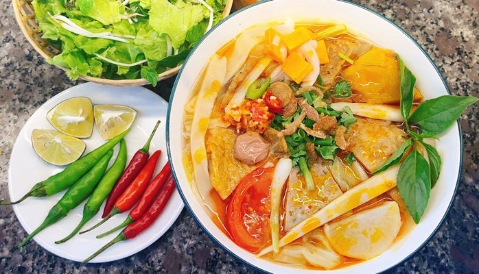 Bún Chả Cá & Mì Gà - Nhân Nhi