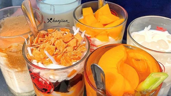 Cà Phê Cốt Dừa Cô Hạnh - 118 Xuân Đỉnh