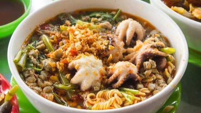 Mì Ốc Hến Dì Lan - Hoàng Hoa Thám