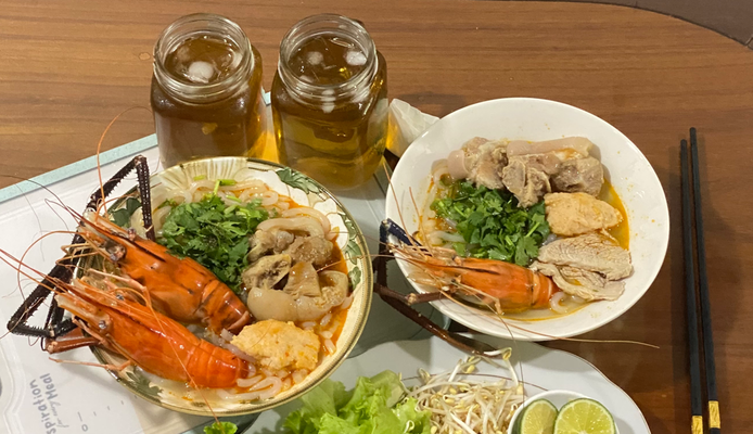 Bánh Canh Tôm Càng - Phạm Nhữ Tăng