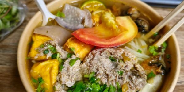 Bếp Mẹ Misolsi – Bún Riêu & Mì Quảng – 352 Thống Nhất