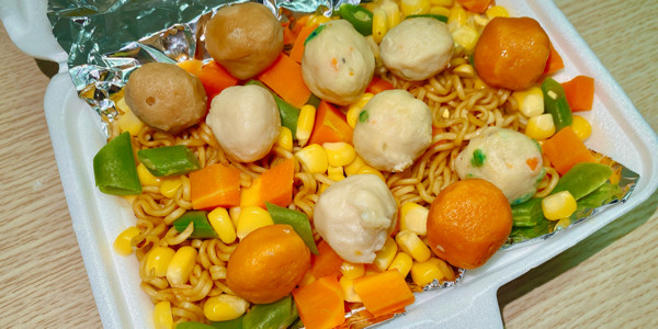 Ăn Vặt Nhà Mây - Mì Trộn Indomie, Nước Ép & Sữa Chua Hoa Quả - Hoàng Ngân