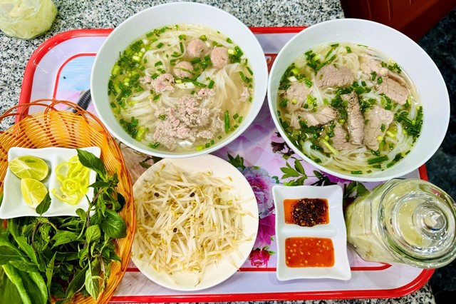 Phở Bát Đá - Phở Bò & Dê