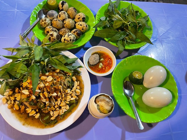 Ăn Vặt 611 - Bắp Xào, Cá Viên Chiên Nước Mắm, Hột Vịt Lộn - Âu Cơ