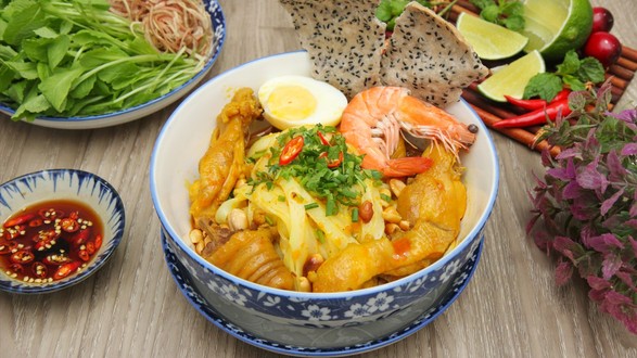 Mì Quảng & Phở Gà - Gà Ngon A3