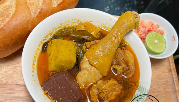 Cà Ri Ông Bá Gà & Ếch - 237 Lê Văn Lương