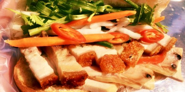 Lò Bánh Mì Đại Phúc - Bánh Mì Xíu Mại & Heo Quay - 185 Lý Thường Kiệt