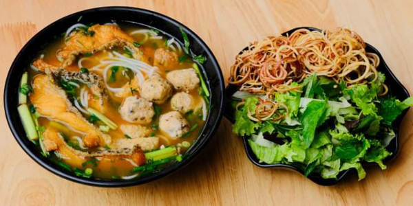 Bún Bò Huế - 152 Nguyễn Ngọc Nại