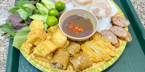 Bún Đậu Tam Kê Dương Quảng Hàm