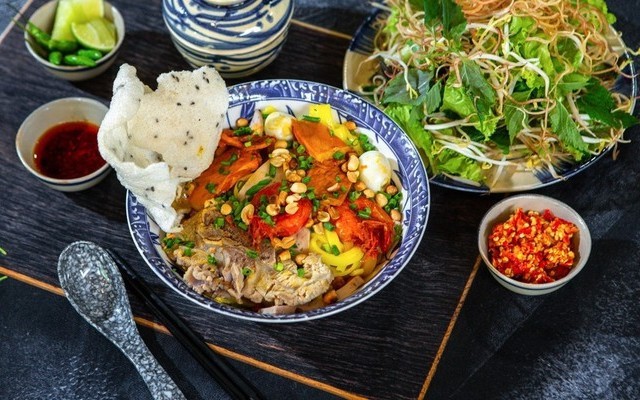 Mì Quảng Chú 2 - Hủ Tiếu & Bánh Canh - Huỳnh Văn Luỹ