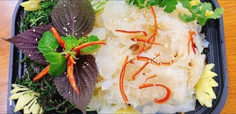 Gà Ủ Muối, Bánh Crepe Sầu Riêng & Gỏi Sứa - Bé Thư